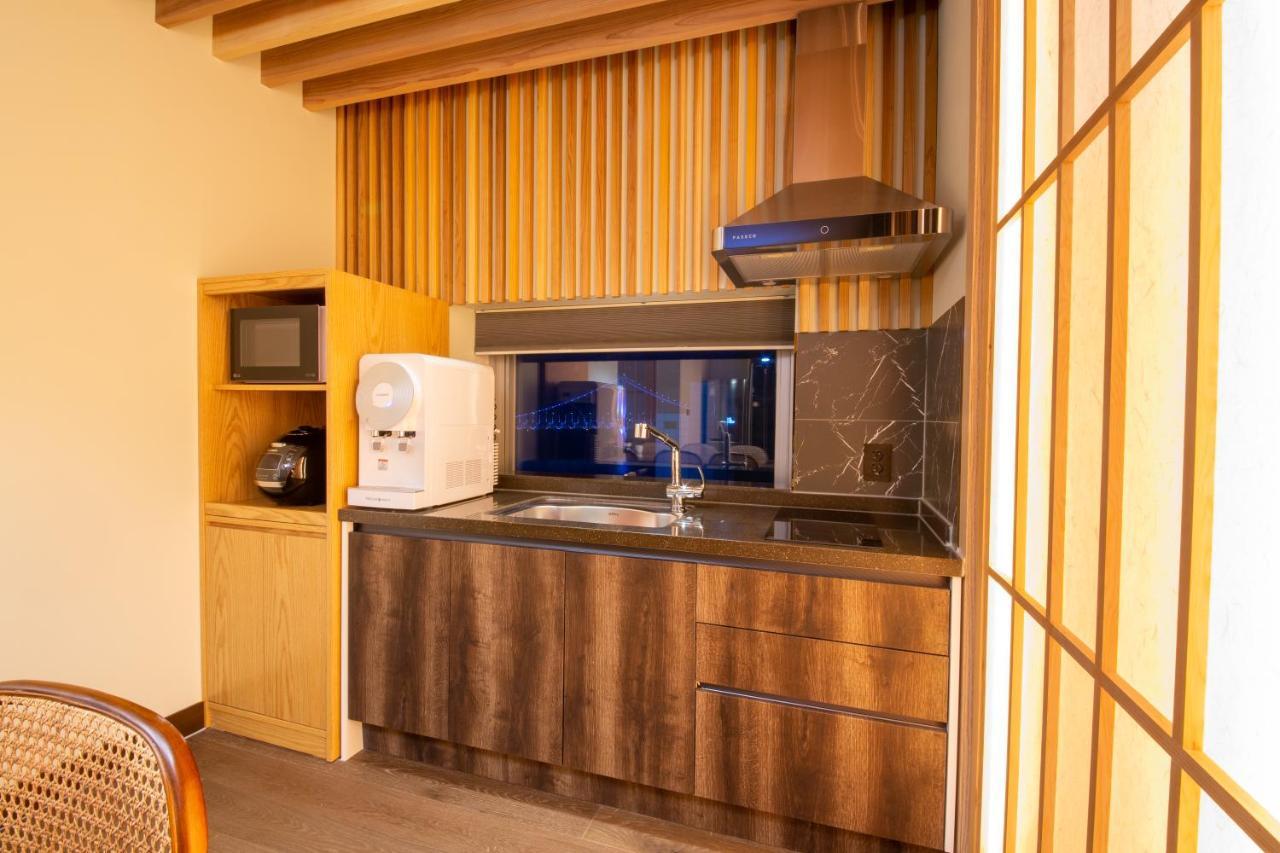 Gwanganli The Club Hotel Busan Bagian luar foto