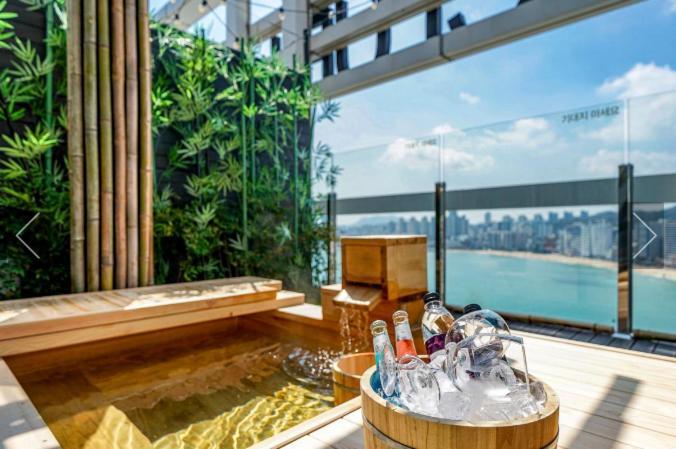 Gwanganli The Club Hotel Busan Bagian luar foto