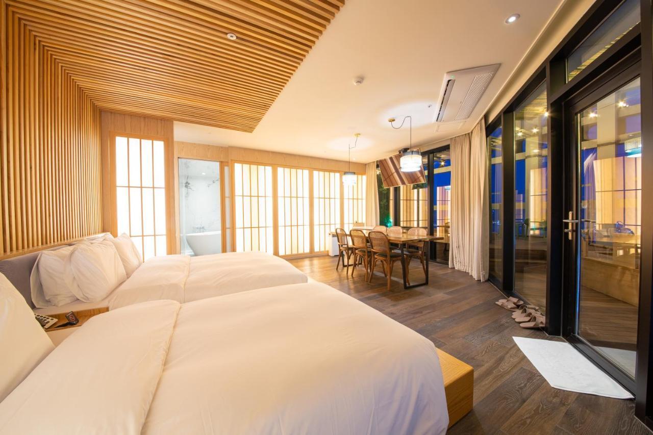 Gwanganli The Club Hotel Busan Bagian luar foto